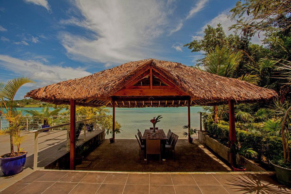Chantillys On The Bay Port Vila Buitenkant foto