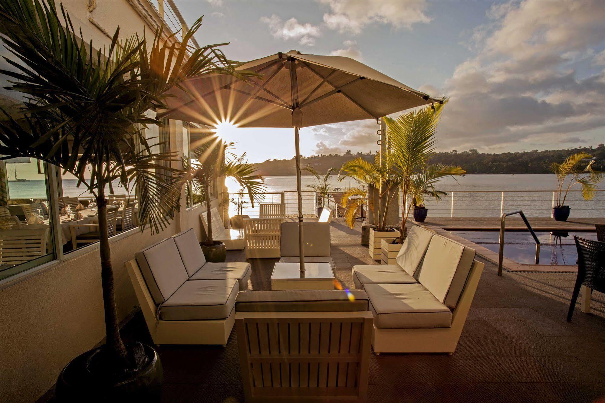 Chantillys On The Bay Port Vila Buitenkant foto