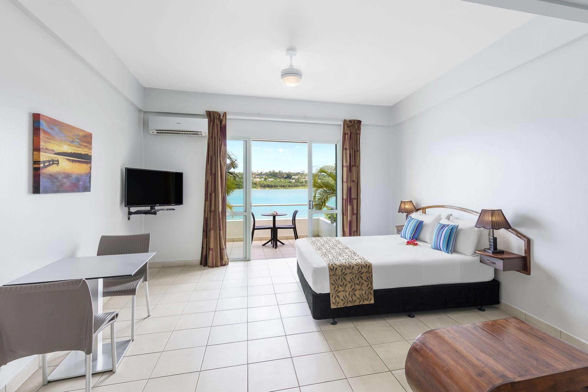 Chantillys On The Bay Port Vila Buitenkant foto